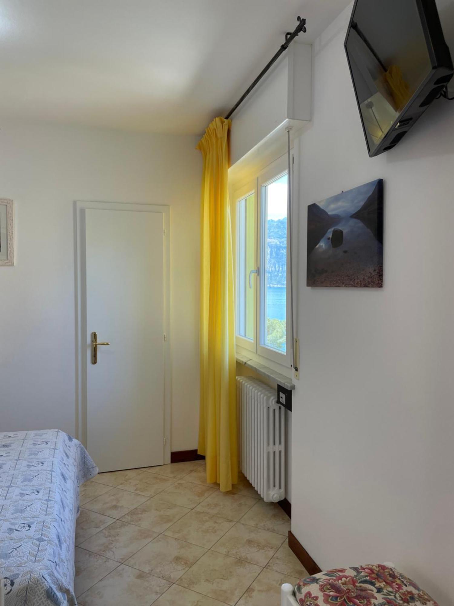 Hotel Casa Popi Malcesine Eksteriør billede